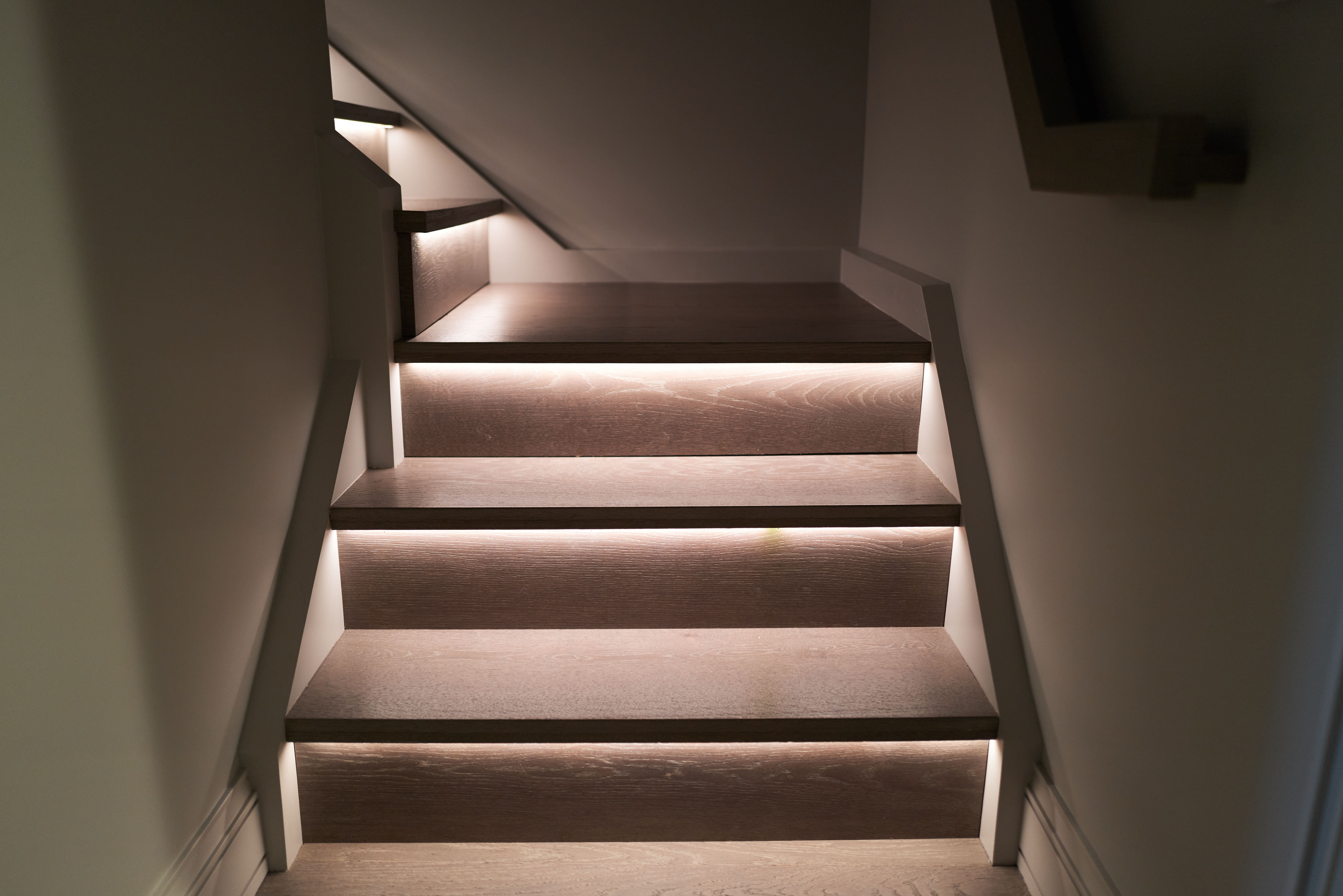 HMG CPS INTERIOR 57TH 7TH WEB 19